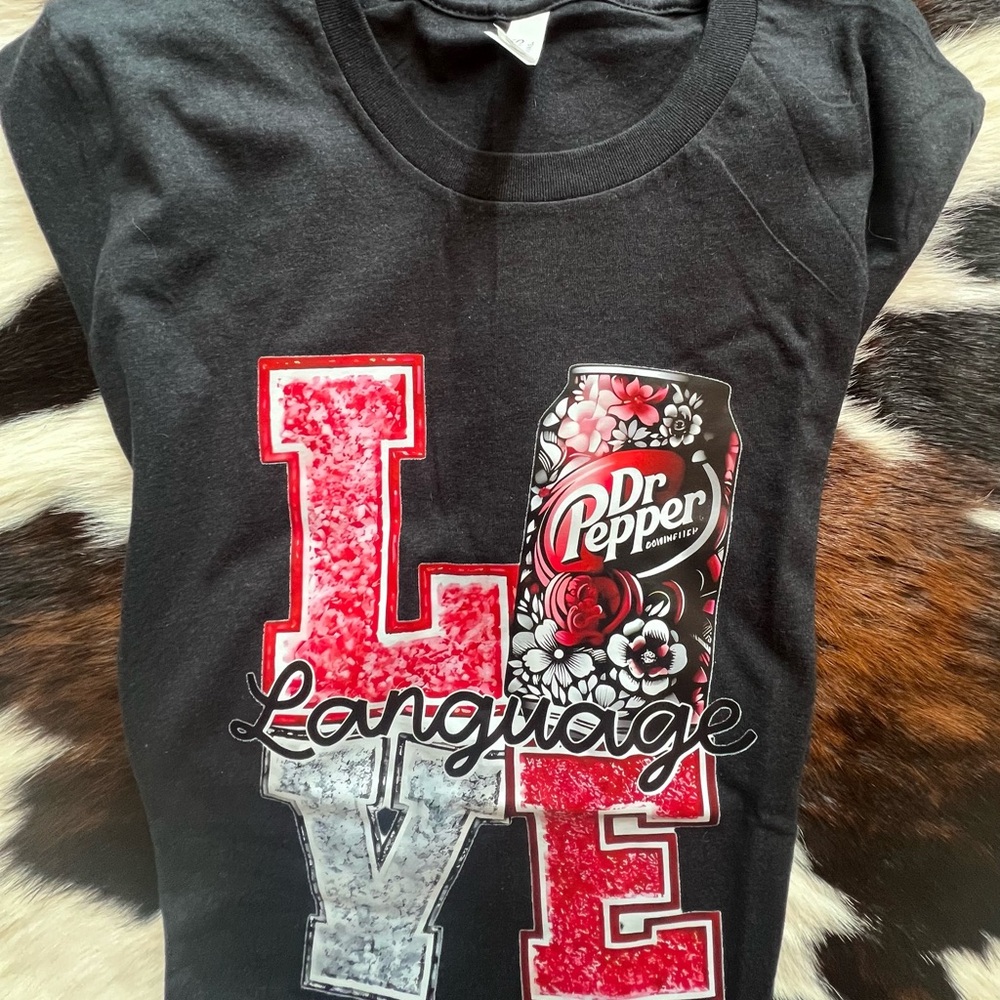 Women’s Graphic T-Shirt - Black & Red